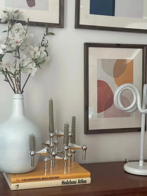 Bougeoir structure moleculaire métal design nordique chandelier gros plan sur les details et finitions