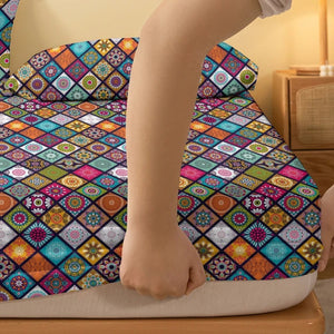 Vue rapprochée du drap housse tendu sur le matelas dans la chambre