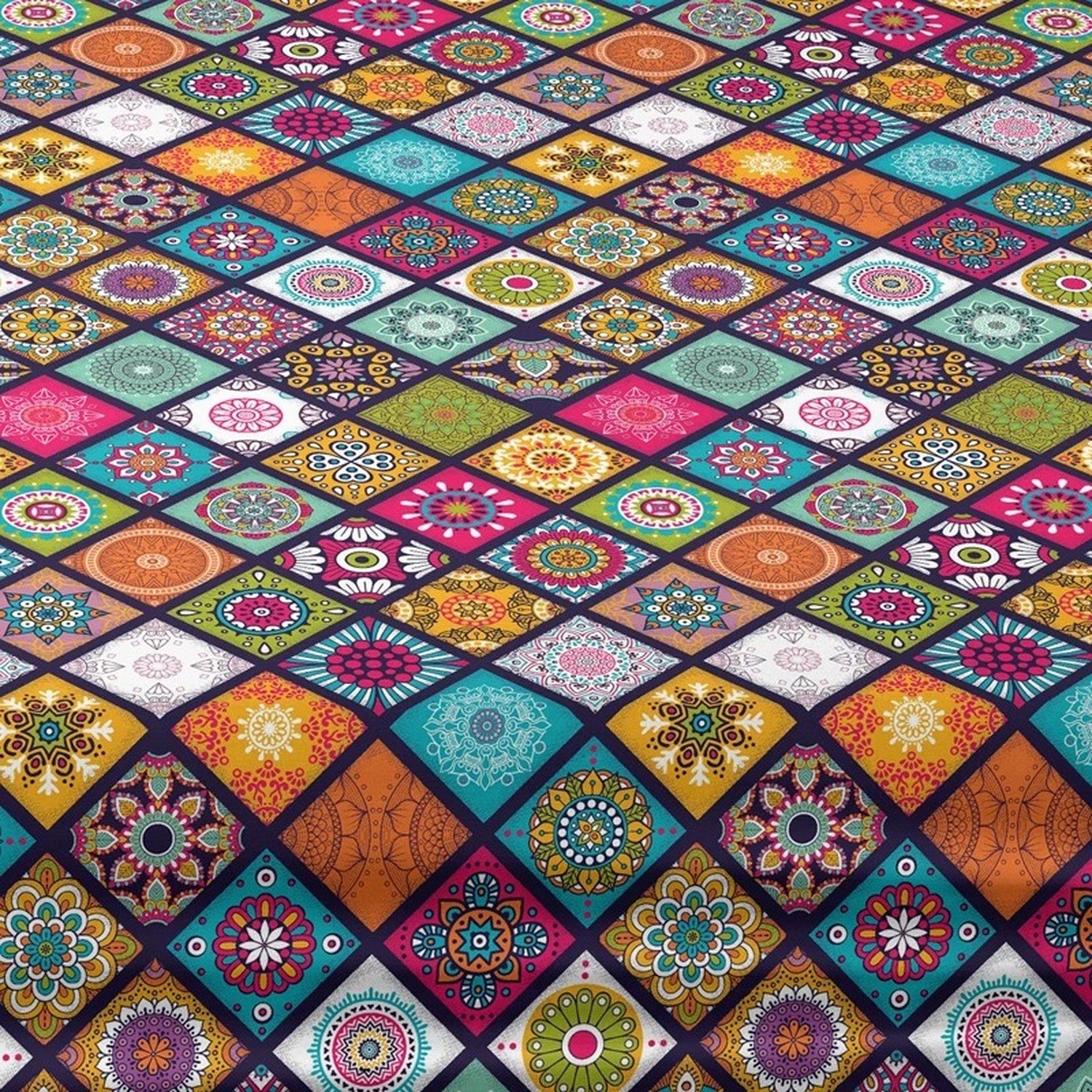Motif mandala bohème multicolore en gros plan sur le tissu