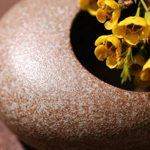 Vase céramique ikebana composition florale usage lifestyle