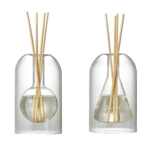 Bouteilles diffuseur en verre double paroi modèle rond et conique avec bâtons de rotin