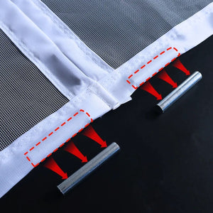 Détail des poids métalliques cousus en bas de la moustiquaire