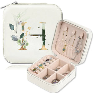 Intérieur en tissu doux de la boîte à bijoux de voyage initiale