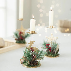 Bougeoir de Noël doré en métal décoration de table festive vue 5