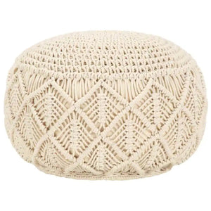 Pouf en macramé rond crème vu de face sur fond clair