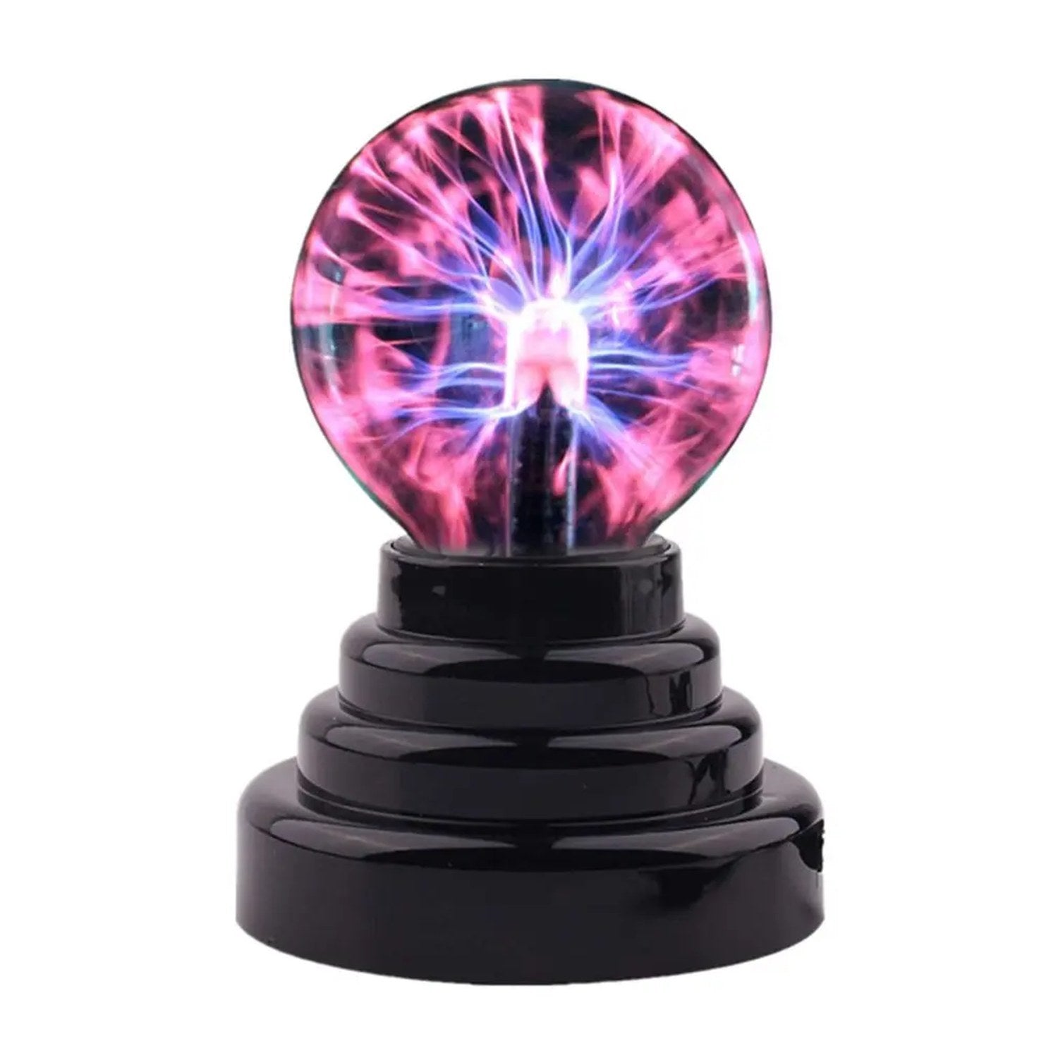Lampe boule de plasma allumée aux filaments roses sur socle noir