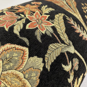 Gros plan de la texture chenille tissee du motif floral