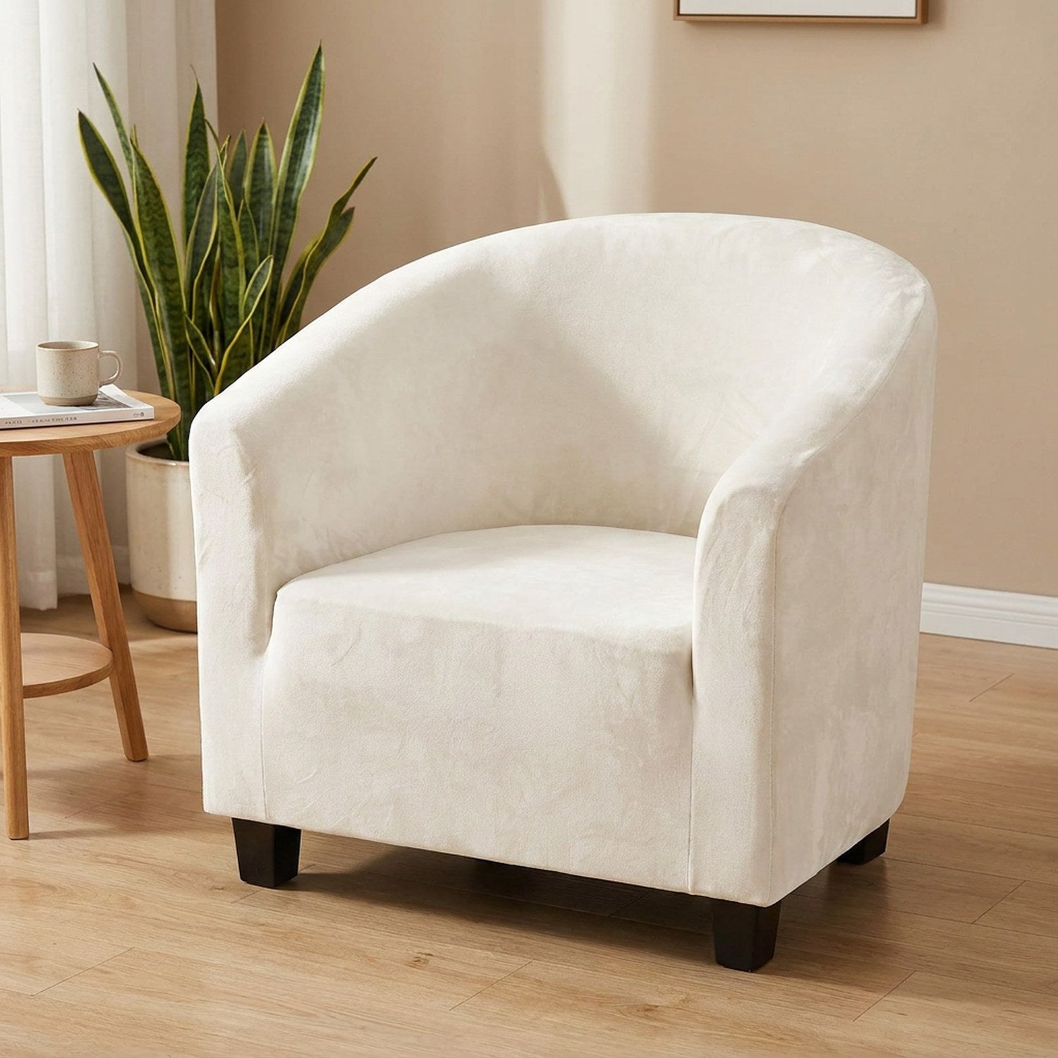 Housse de fauteuil club en velours Blanc installée sur un cabriolet