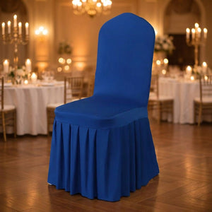 Housse de chaise bleue à jupe plissée