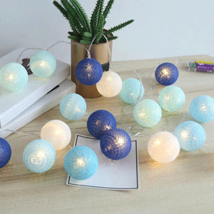 Guirlande lumineuse boules de coton bleu marine et bleu clair lumineuses