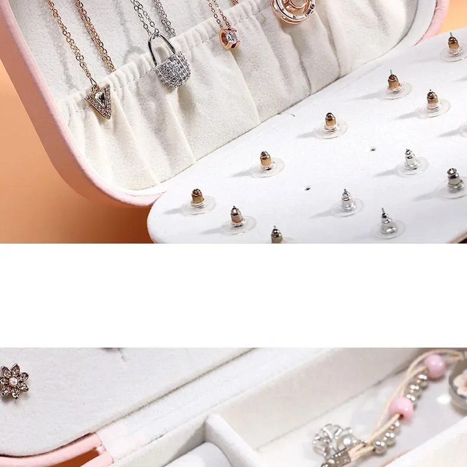 Boite à bijoux de voyage ouverte montrant la capacité de rangement