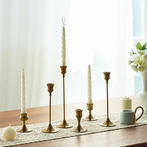 Bougeoir conique métal brillant avec base ronde stable décoration de table