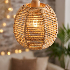 Abat-jour suspension modèle boule en fibre tressée beige aspect rotin
