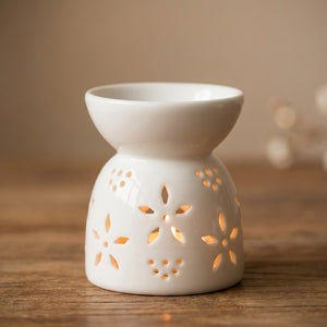 Brûle-parfum en céramique modèle fleur étoilée avec petites fleurs ajourées