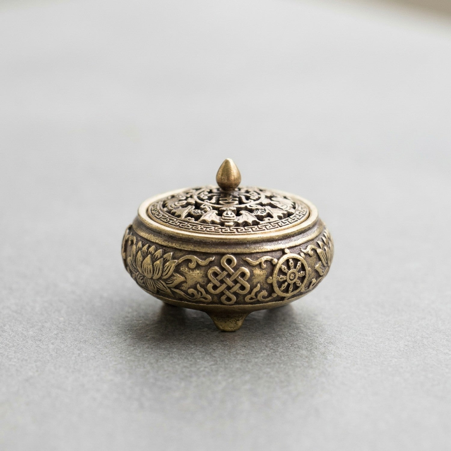Brûleur d'encens bouddhiste modèle Trépied bouddha en laiton décoration zen