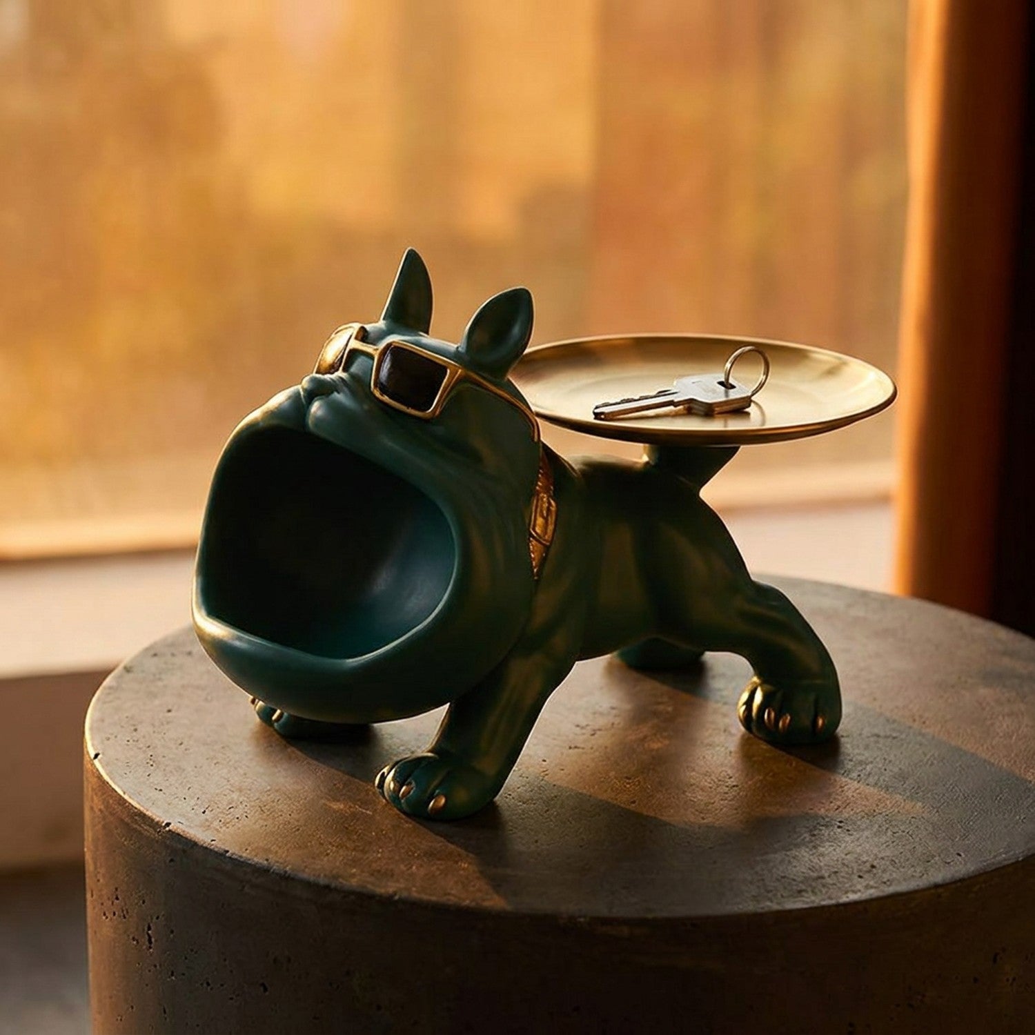 Bulldog résine vert lumière dorée console béton