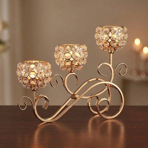 Chandelier 3 branches cristal doré gros plan