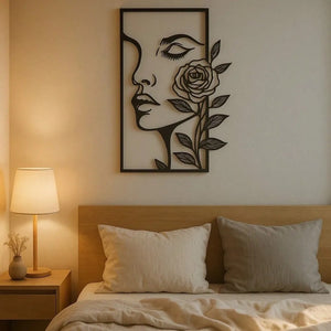 Décoration murale métal noir dans une chambre à l ambiance chaleureuse