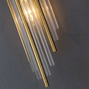 Détail des tubes en verre façon cristal de l'applique murale