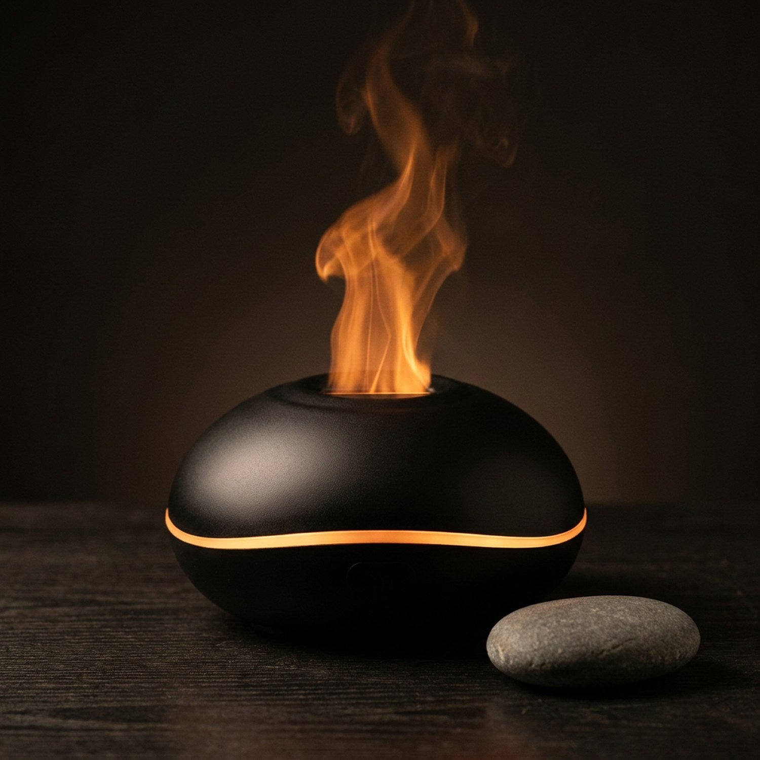 Diffuseur d'arôme ultrasonique effet flamme couleur noir mat