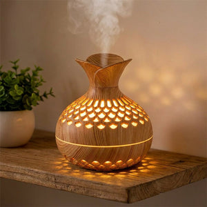 Diffuseur d'arôme ultrasonique vase bois ajouré 300ml LED 7 couleurs - grain de bois clair