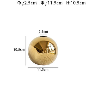 Dimensions du vase boule doré taille M : 10,5 cm de hauteur et 11,5 cm de diamètre