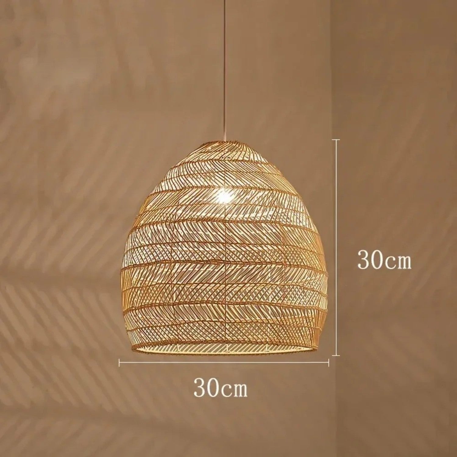 Dimensions de la suspension en rotin 30 cm de diamètre et 30 cm de hauteur