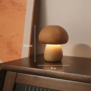 Dimensions de la veilleuse champignon 10,5 cm de hauteur et 9 cm de largeur