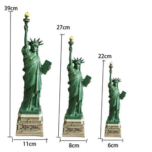 Dimensions de la statue de la Liberté 22 27 et 39 cm avec largeur du socle