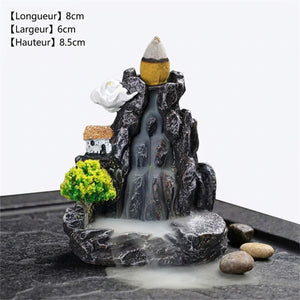 Dimensions brûleur d'encens modèle Forêt : Longueur 8 cm, Largeur 6 cm, Hauteur 8,5 cm