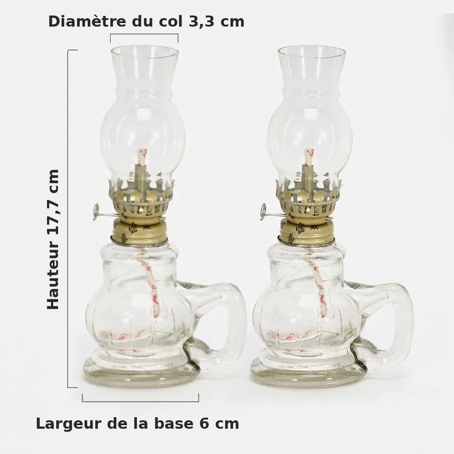 Dimensions de la lampe à pétrole hauteur 17,7 cm diamètre du col 3,3 cm largeur de base 6 cm