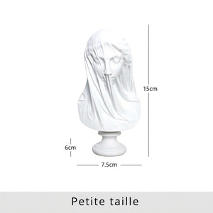 Dimensions de la petite taille : hauteur 15 cm largeur 7,5 cm socle 6 cm