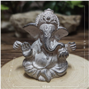 Figurine Ganesha finition Argent blanc antique résine