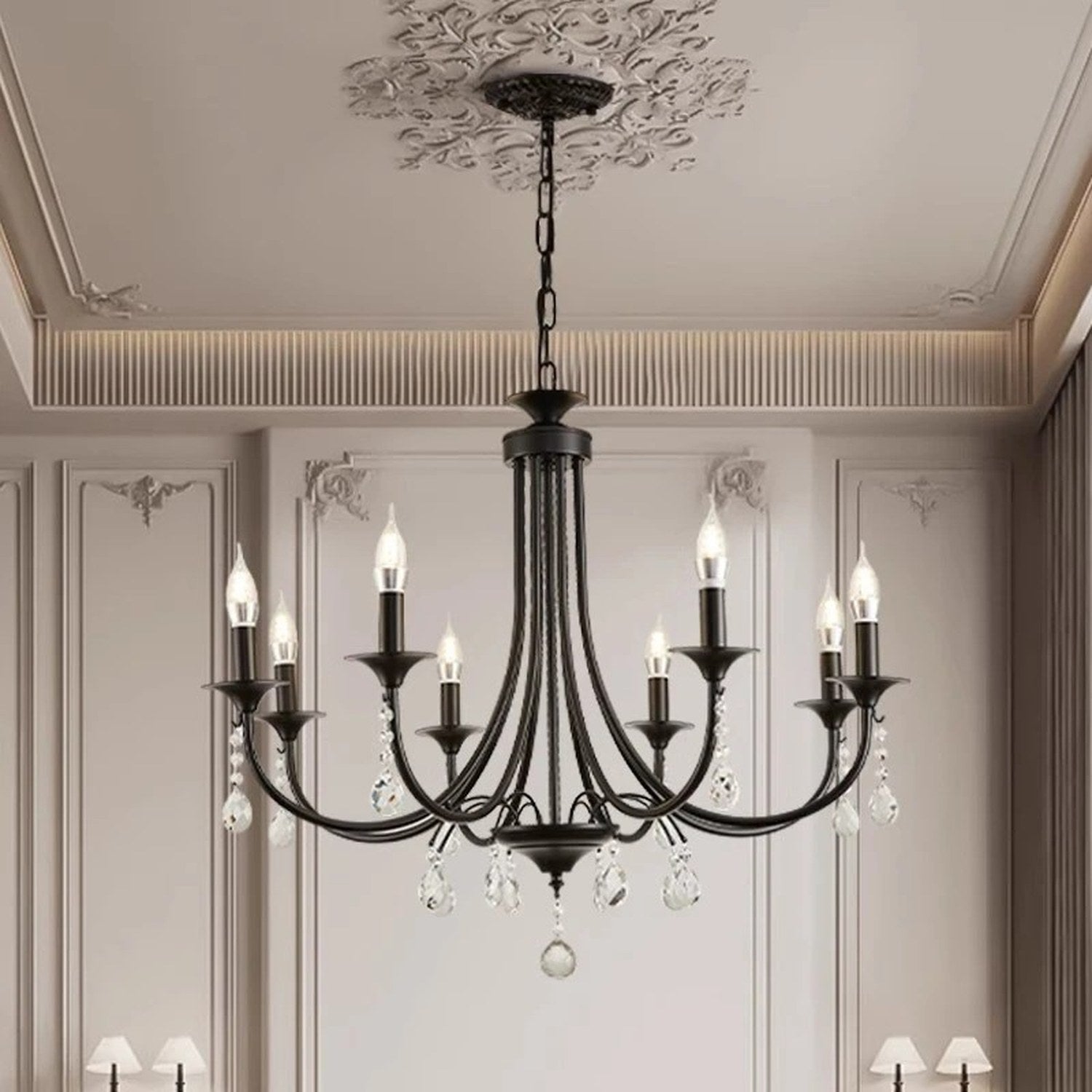 Lustre 8 bras cristaux transparents allumé