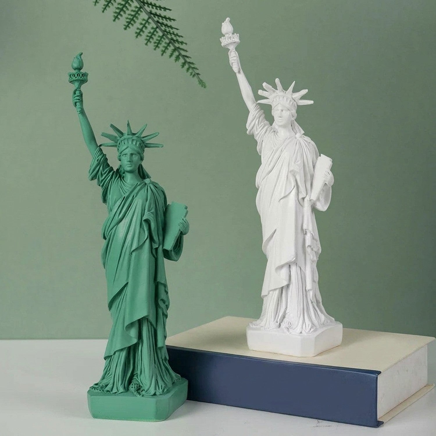 Statuette Statue de la Liberté résine 30 cm - vue 0