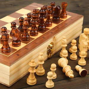 Pièces d'échecs magnétiques en bois naturel