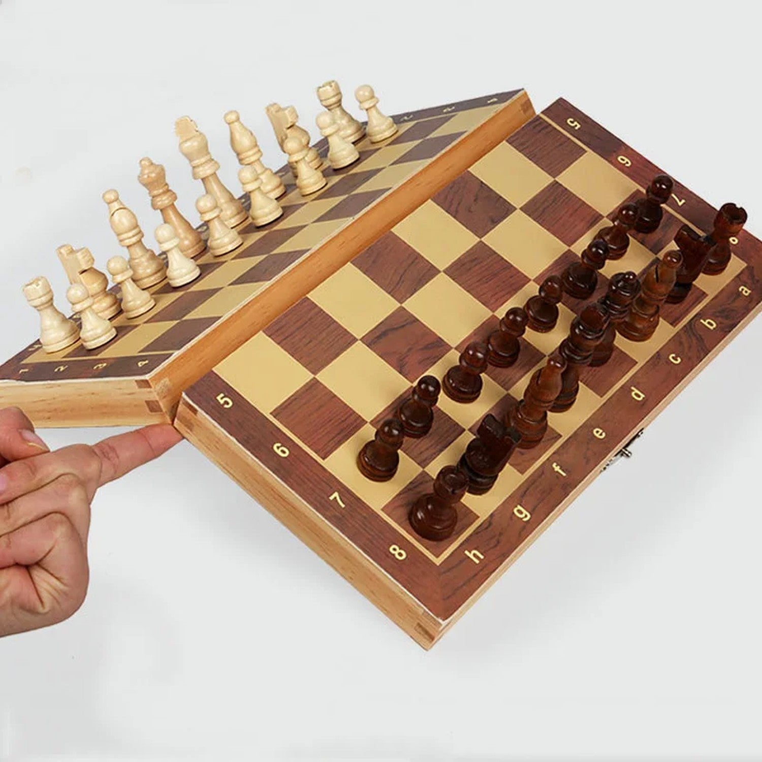 Plateau d'échecs pliant facilement