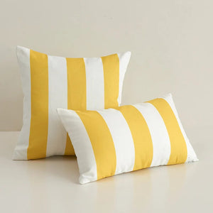 Housse de coussin rayée jaune en format carré et rectangulaire