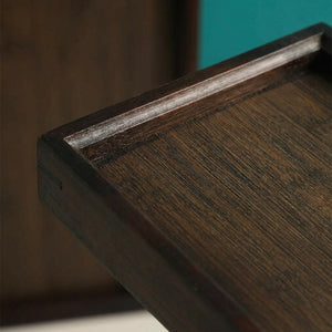 Détail grain bambou et bord surélevé du plateau