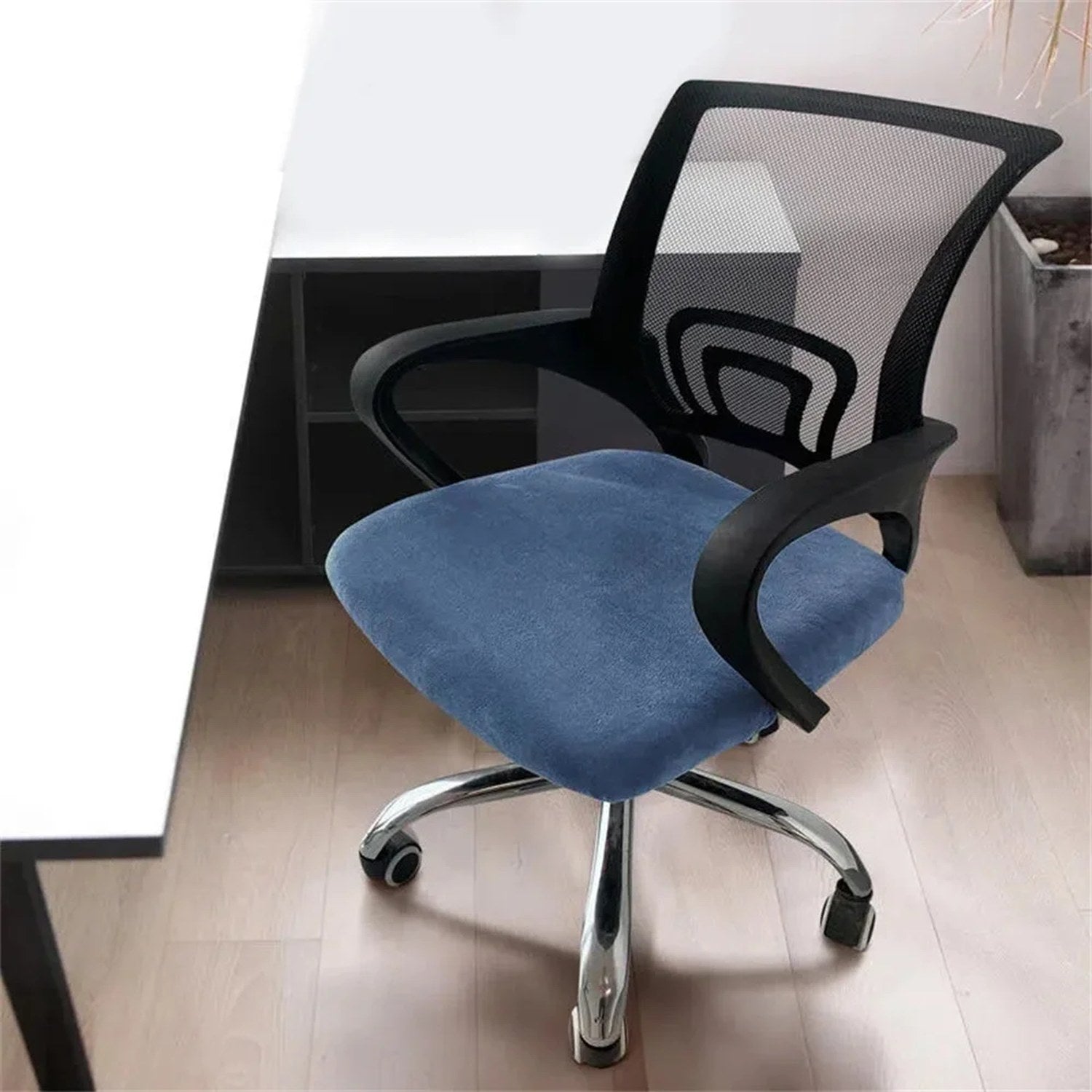 Housse d'assise de chaise de bureau en velours bleu gris