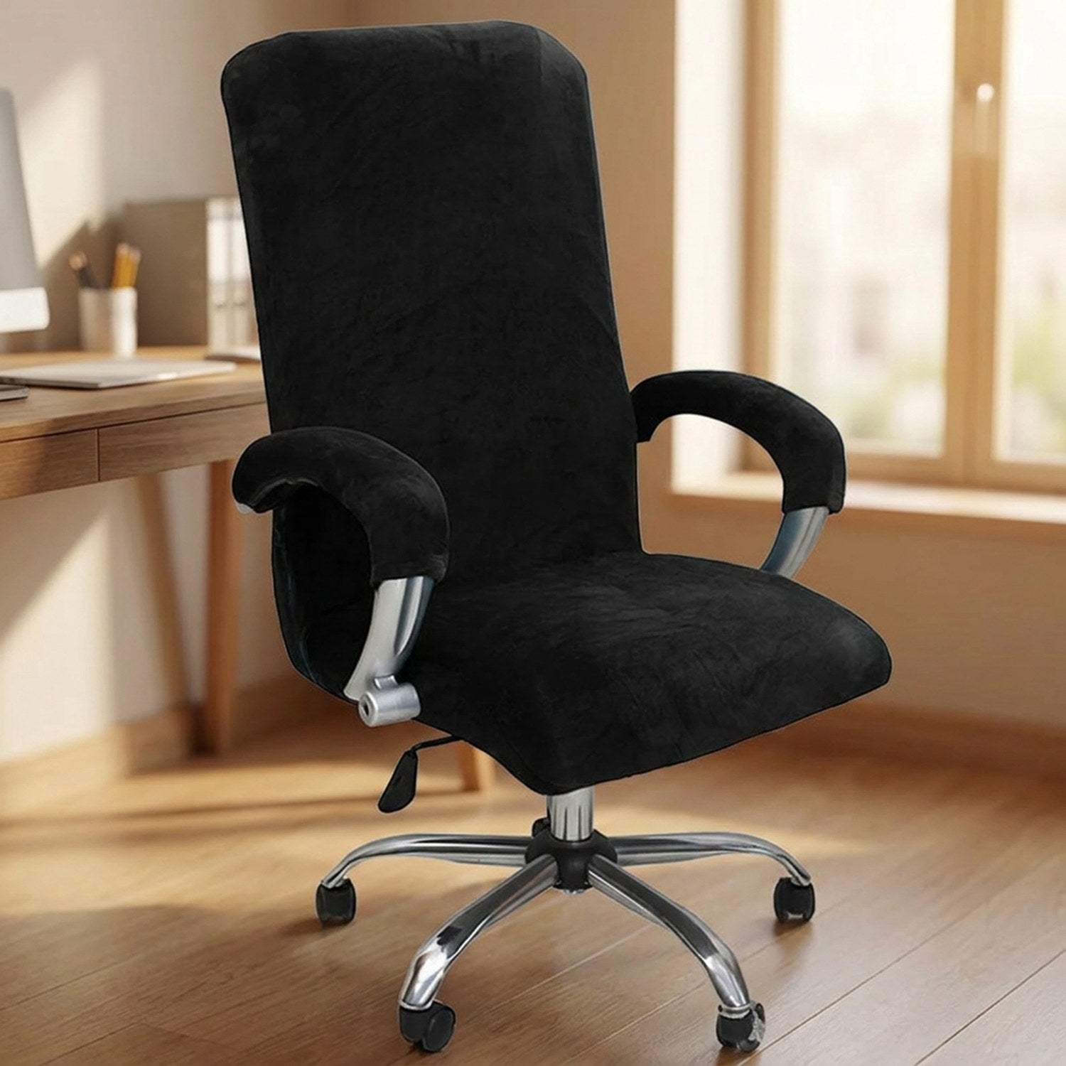 Housse de chaise de bureau noire en velours avec accoudoirs