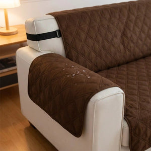 Détail du matelassage imperméable avec gouttes d'eau et sangle élastique