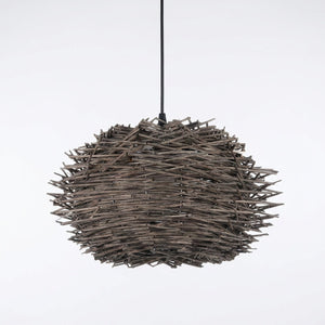 Suspension nid rotin gris foncé 30 cm sur fond blanc vue de face