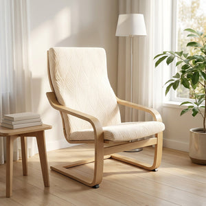 Housse de fauteuil scandinave beige en jacquard ondulé dans un coin lecture lumineux