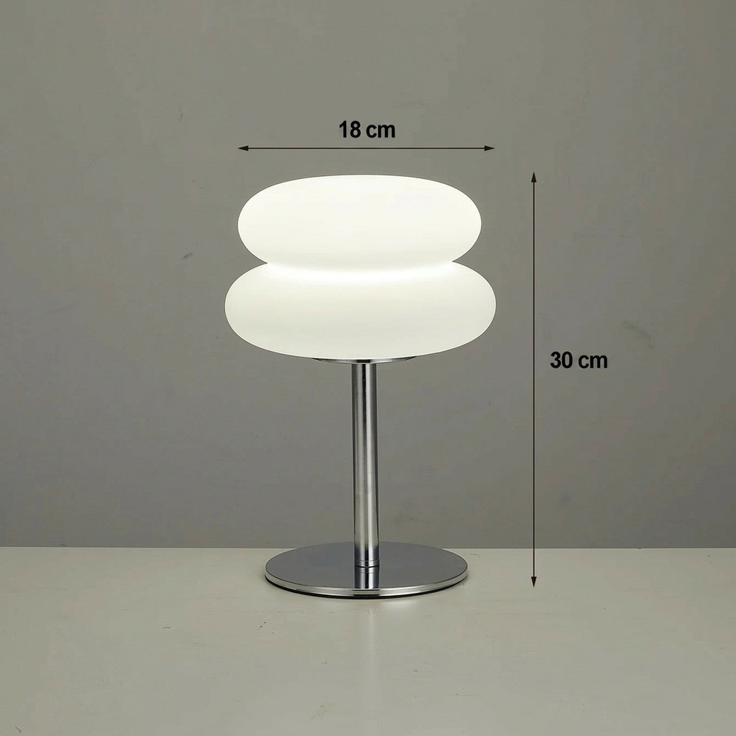 Dimensions de la lampe de chevet galet 18 cm de large et 30 cm de haut