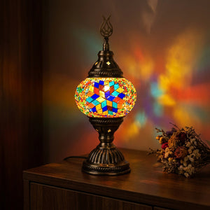 Lampe de table mosaïque coloris multicolore allumée