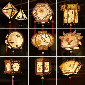 Assortiment de lanternes chinoises en papier aux motifs variés