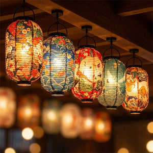Lanterne japonaise suspendue rétro – 5 motifs chōchin fond boisé