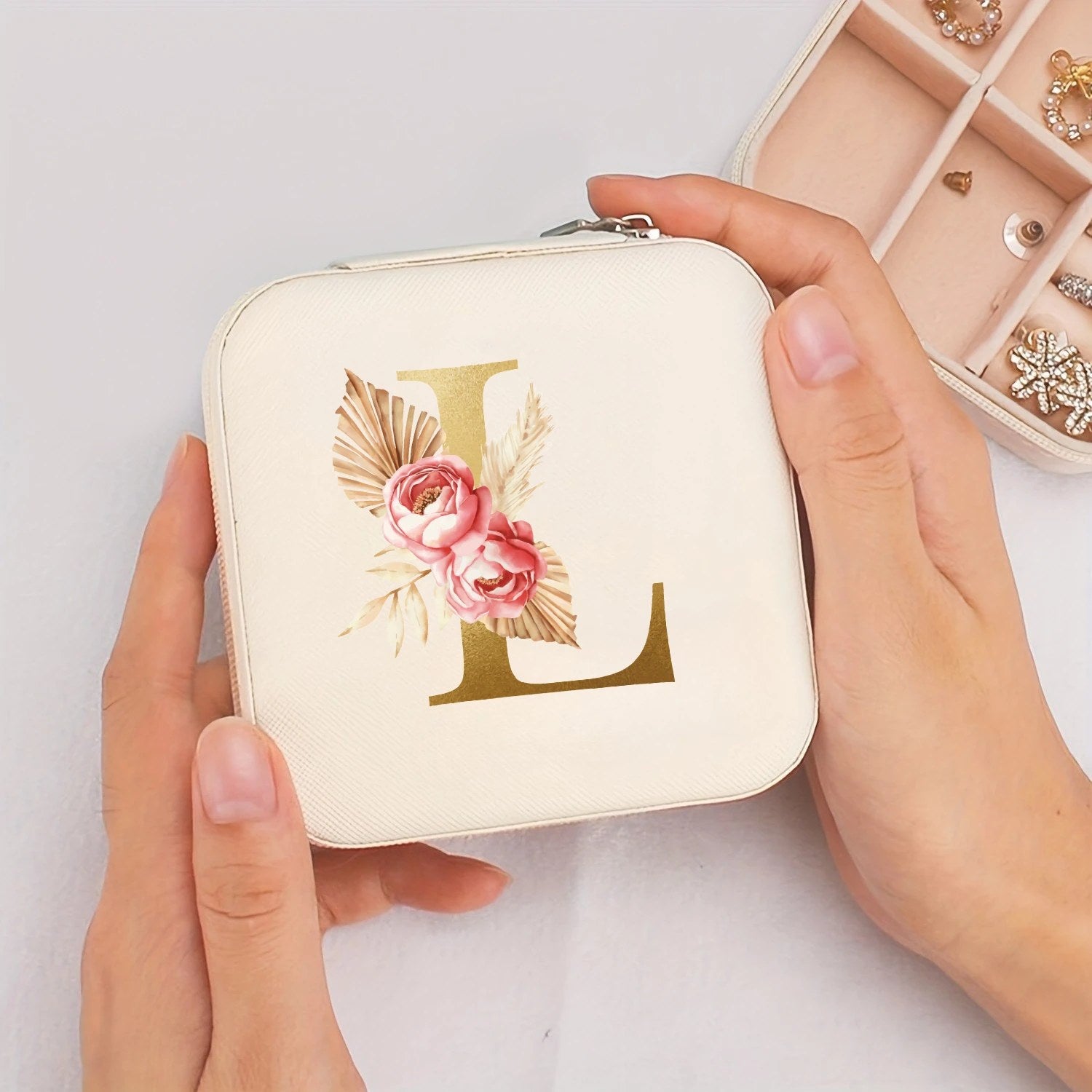 Boîte à bijoux de voyage initiale L dorée et fleurs bohème