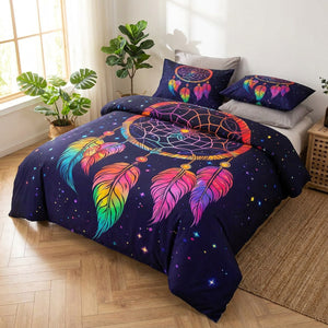 Parure de lit boho mandala dans une chambre lumineuse avec plantes vertes